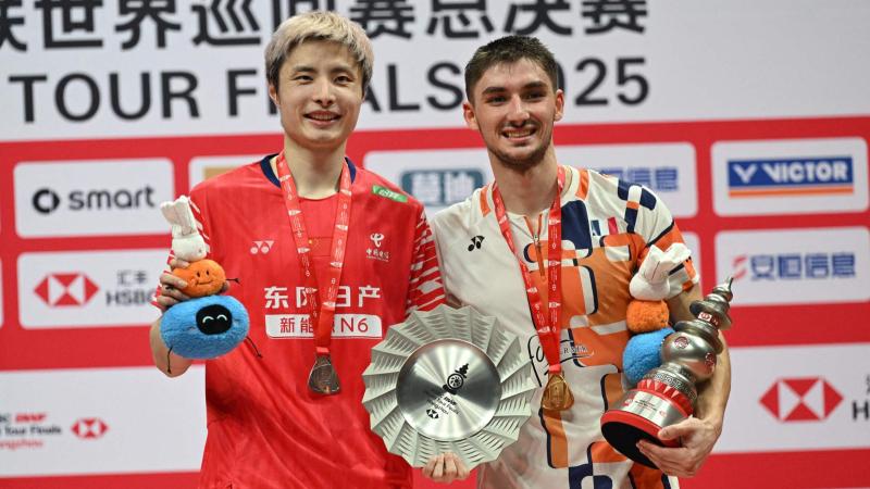 米兰欲用恩昆库换莱万遭巴萨否认（巴萨否认米兰以恩昆库交换莱万的传闻）