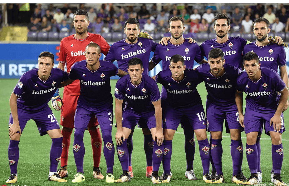 官方：沃尔夫斯堡买断里昂20岁后卫昆贝迪，双方签约至2029年（官宣：沃尔夫斯堡完成从里昂买断20岁后卫昆贝迪，合约至2029年）