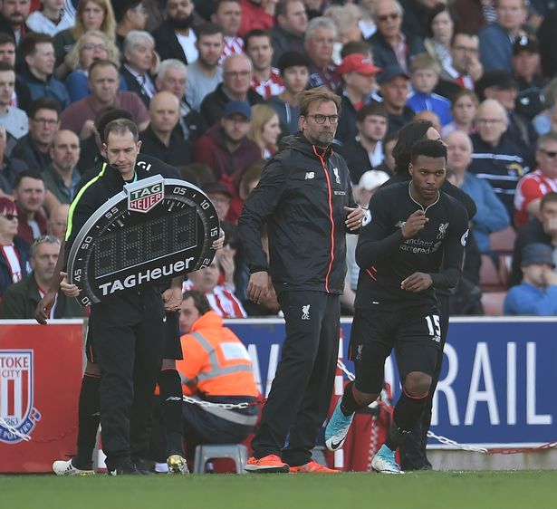 达万庆祝足协杯夺冠：我无比开心能实现这个将永存于心的梦想（达万庆贺足协杯夺冠：圆了铭记于心的梦想，我欣喜万分）