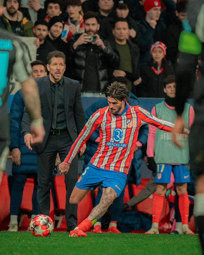 队友亲自辟谣！库兹马：我不记得字母哥和我们开过会